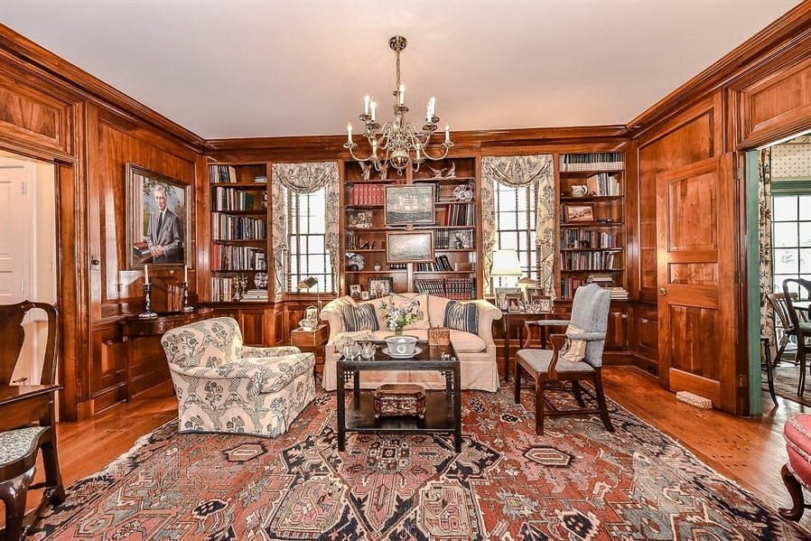 walnutlibrary The Glam Pad