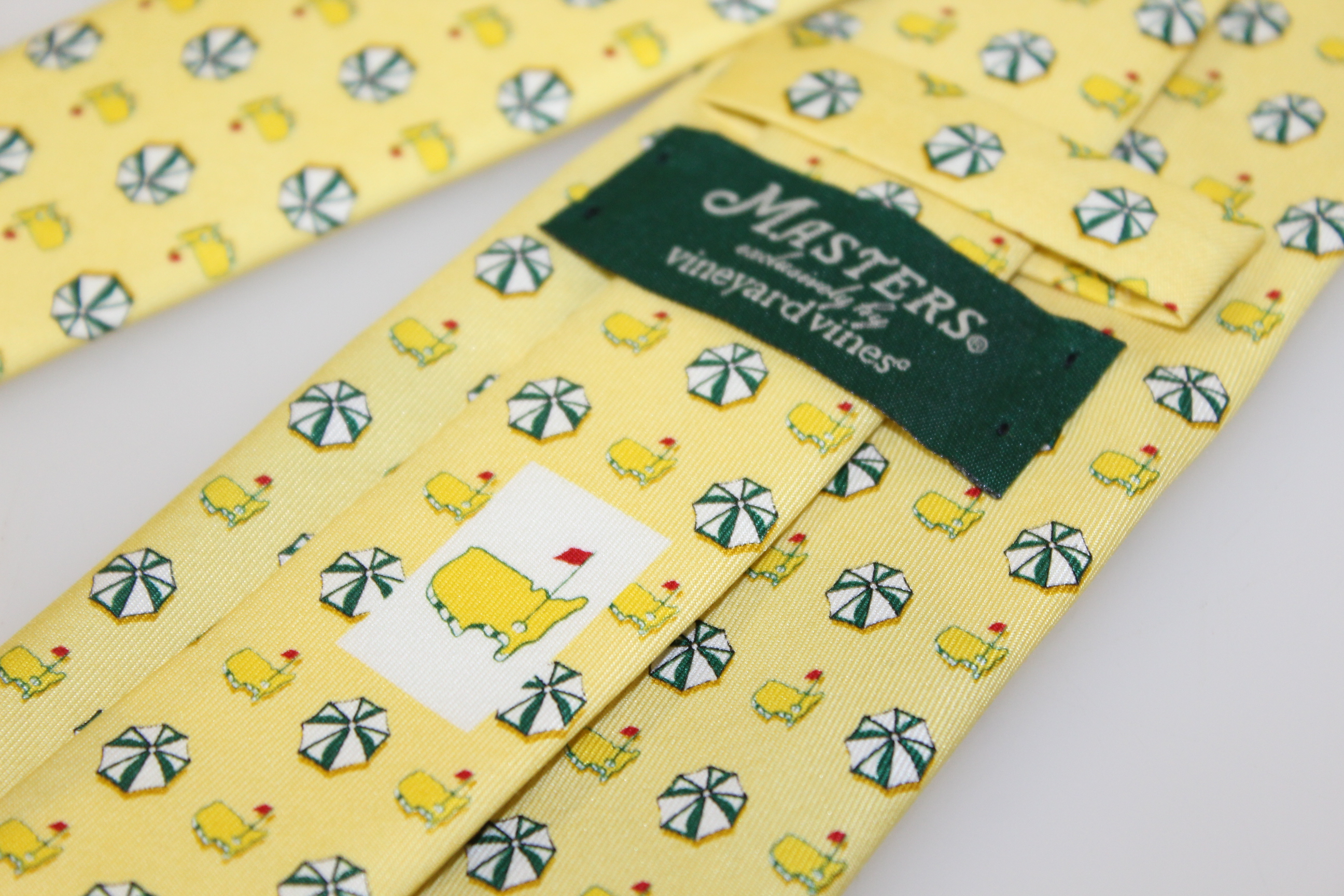 Lot Detail Augusta National Golf Club The Masters Vineyard Vines