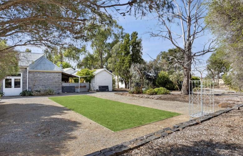 Landmark C.1848 Bluestone Redesdale Hotel for sale by Broadhurst