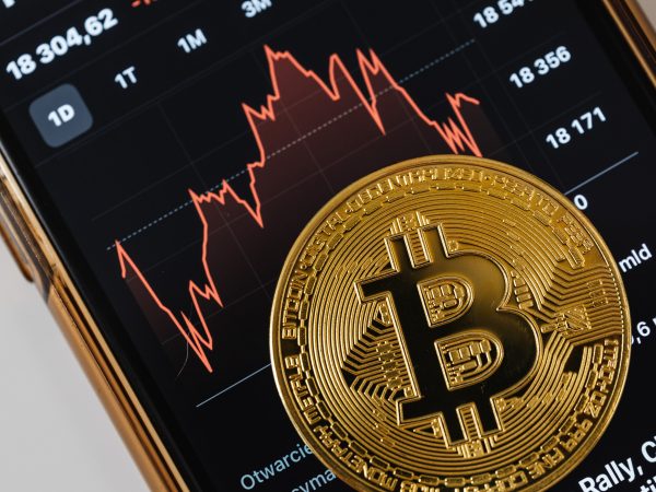 Net Worth By Age Percentile Calculator for Canada with 2021 Data The