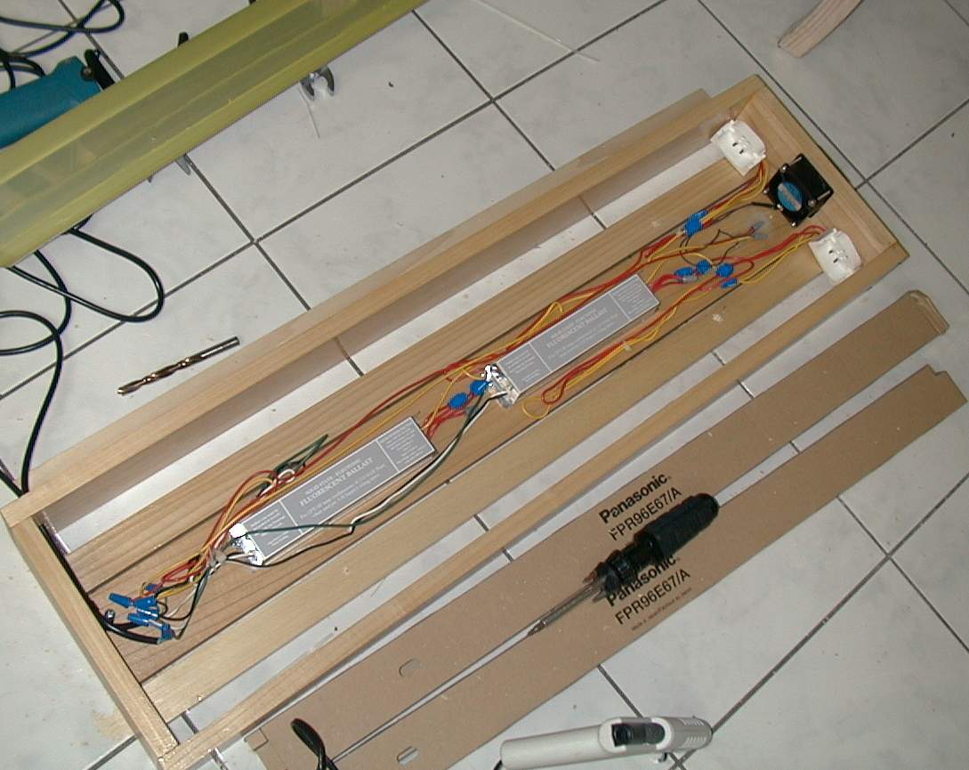 DIY Compact Fluorescent Aquarium Lighting