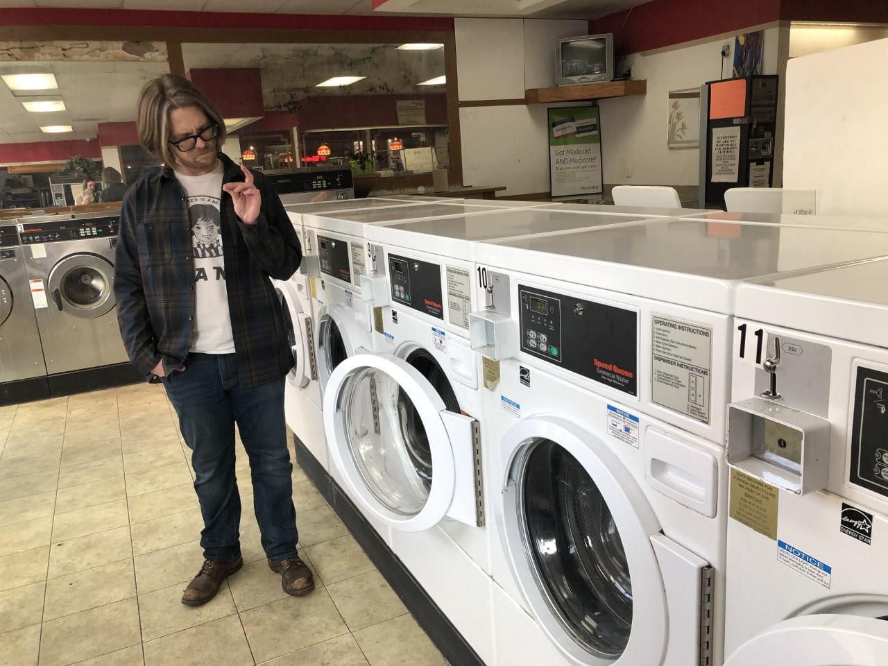 Dirty Dungarees Laundromat and bar last of its kind in Columbus