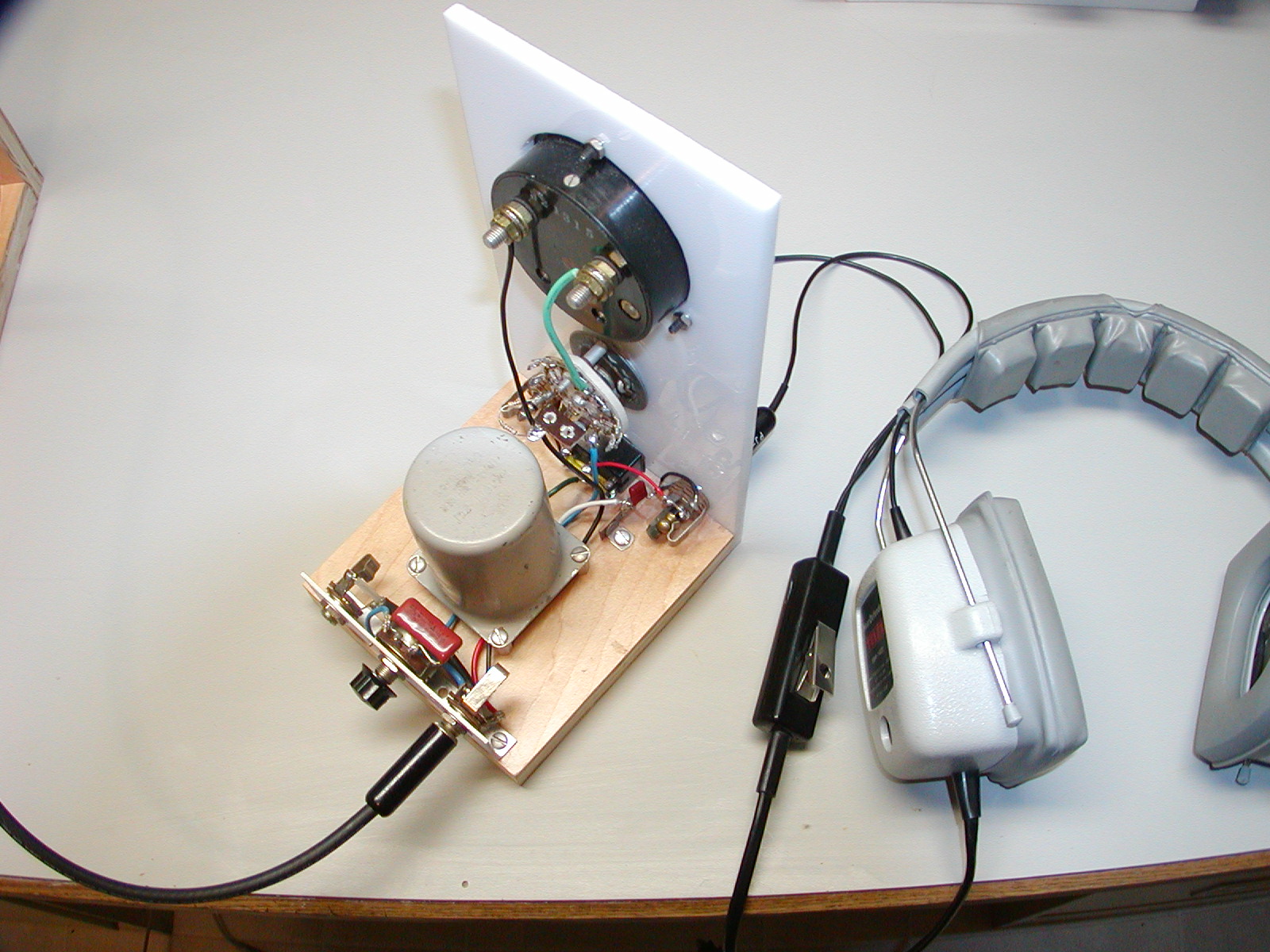 Documentation of my high performance Crystal Set Thelen Tree Farm