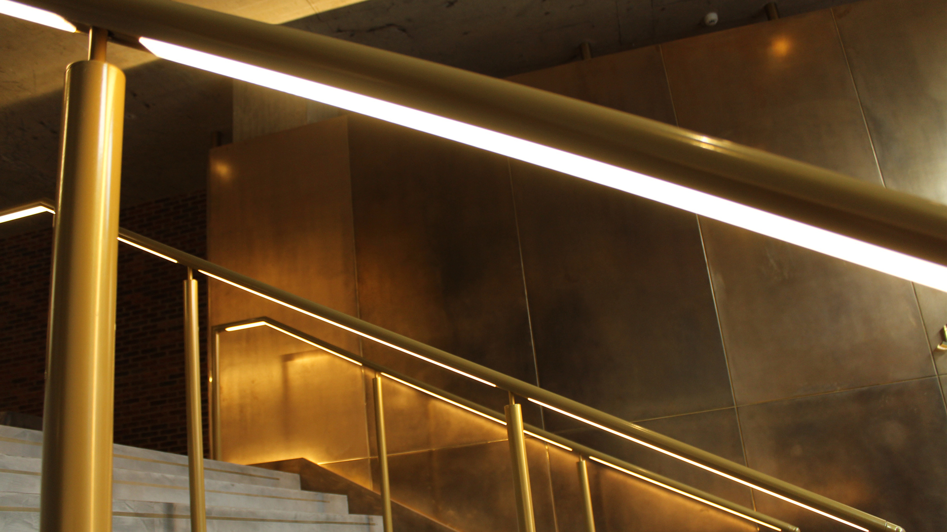 Jamestown Road | Glowrail Lighting | The Light Lab