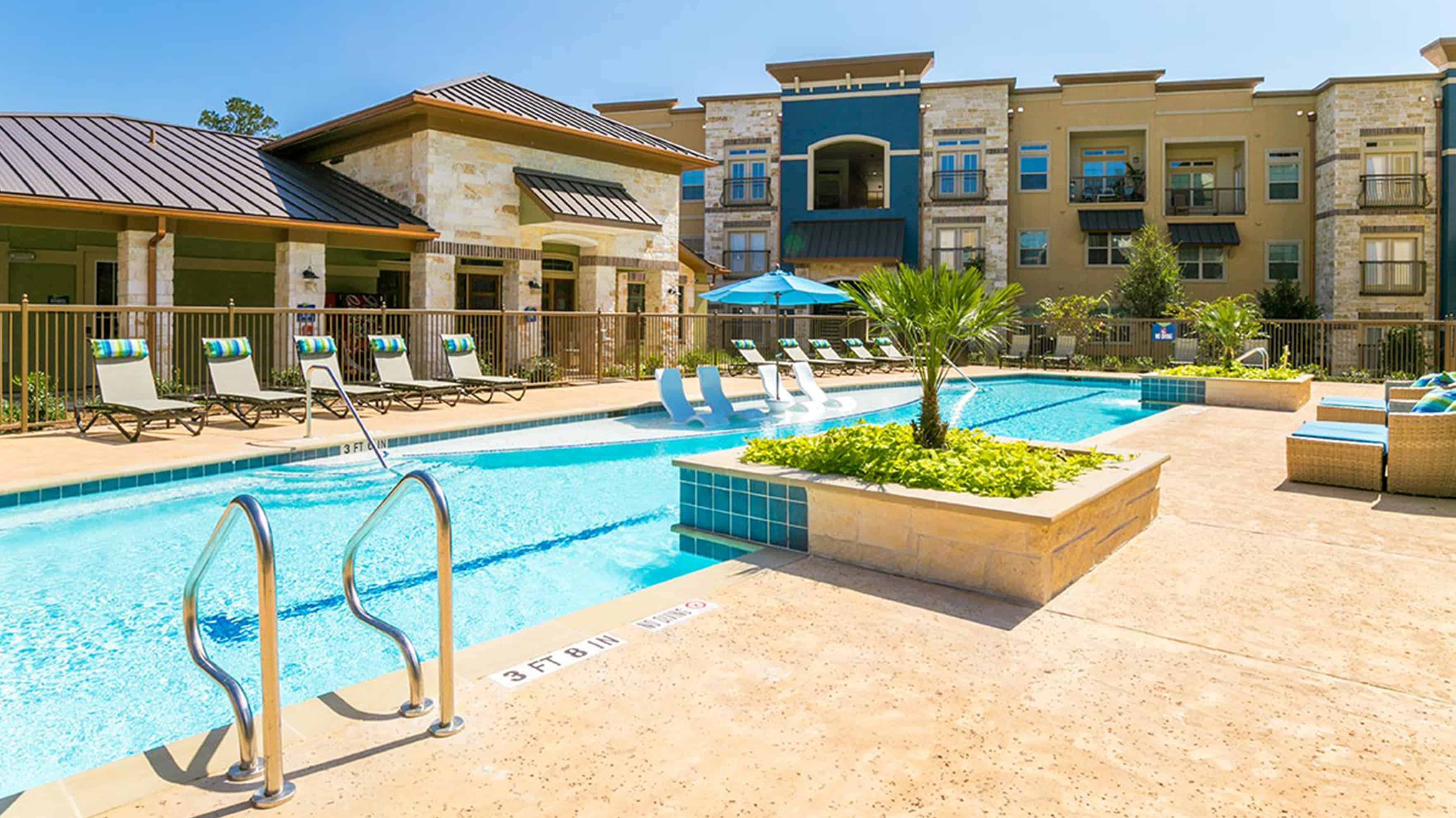 Photos The Loop Apartments