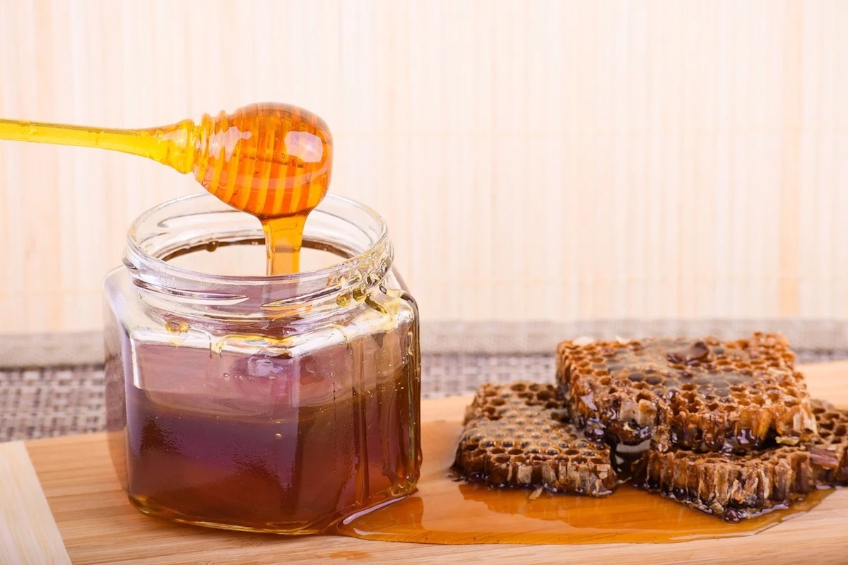 Is Honey a Superfood? Here are 9 Health Benefits of Honey The Manual
