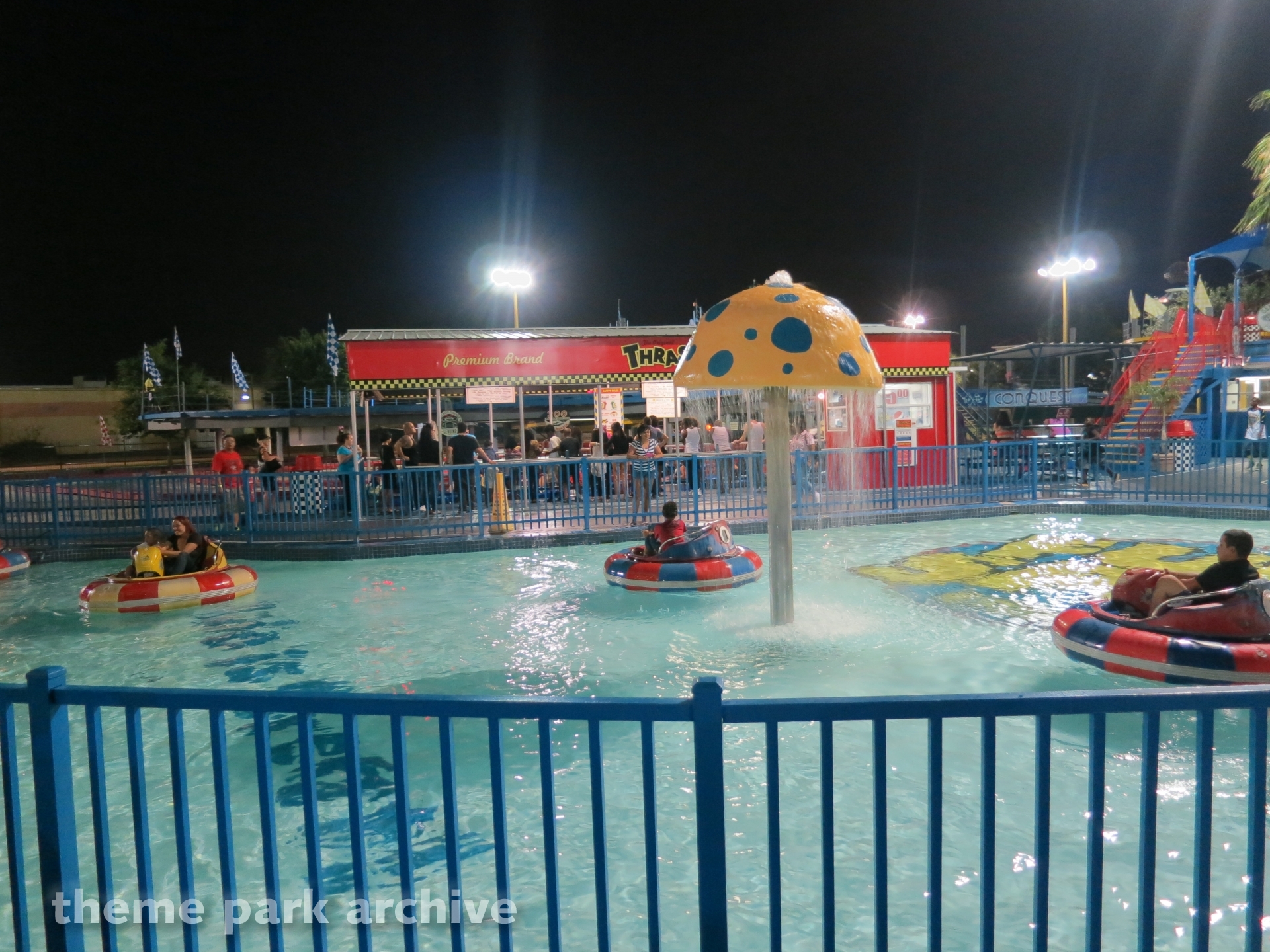 Bumper Boats at Fun Spot America Orlando Theme Park Archive