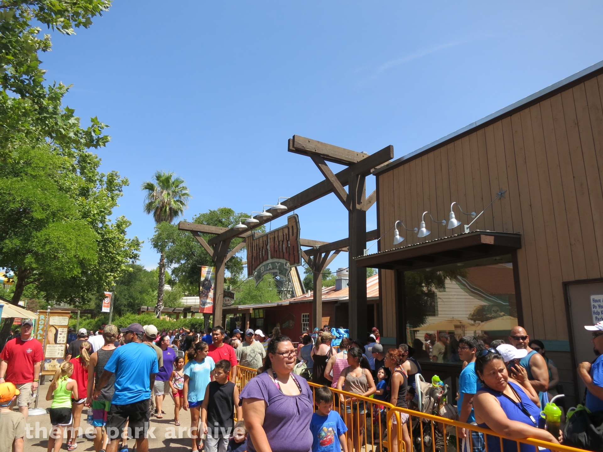 White Water Bay at Six Flags Fiesta Texas Theme Park Archive