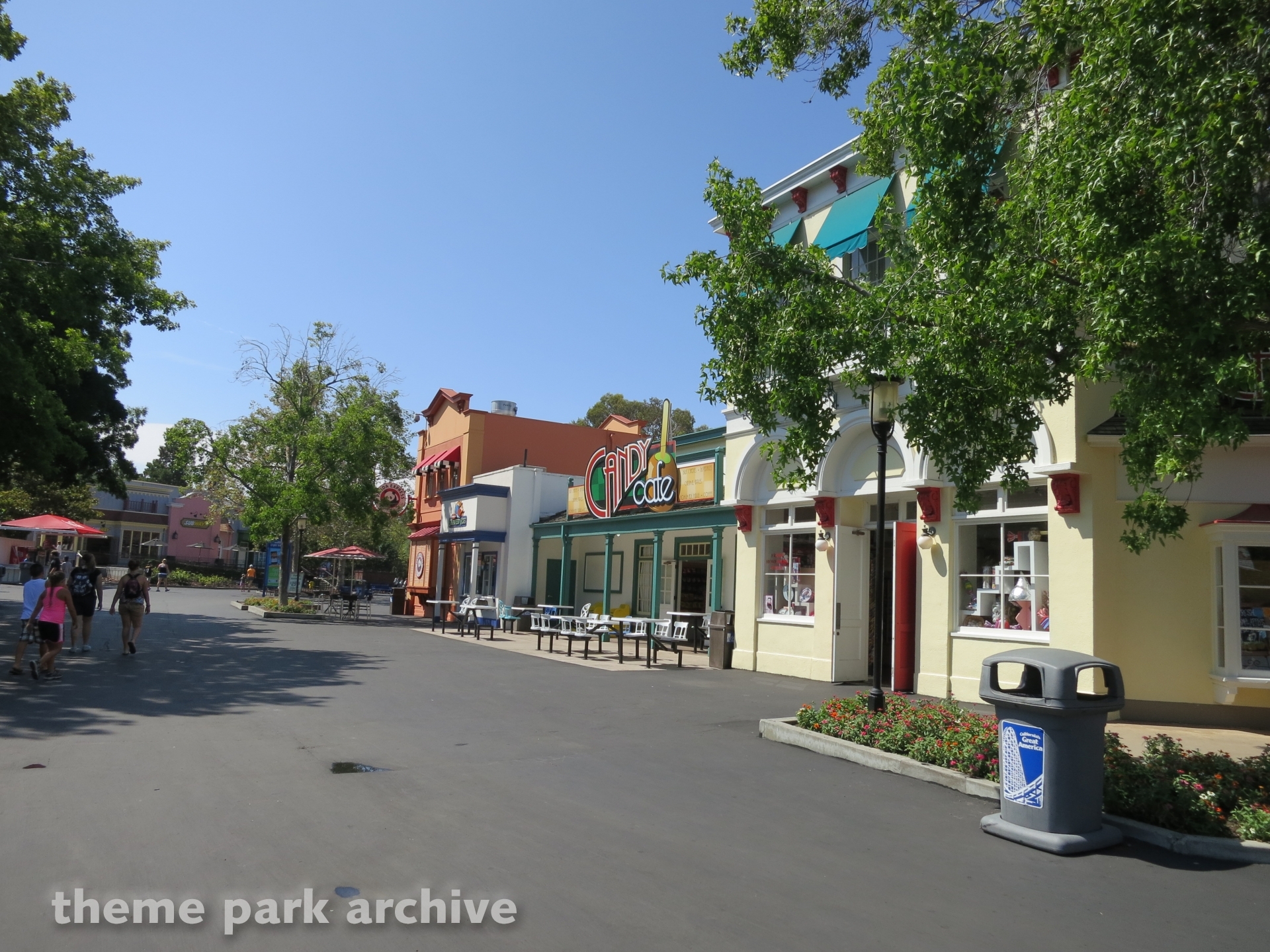Celebration Plaza at California's Great America | Theme Park Archive