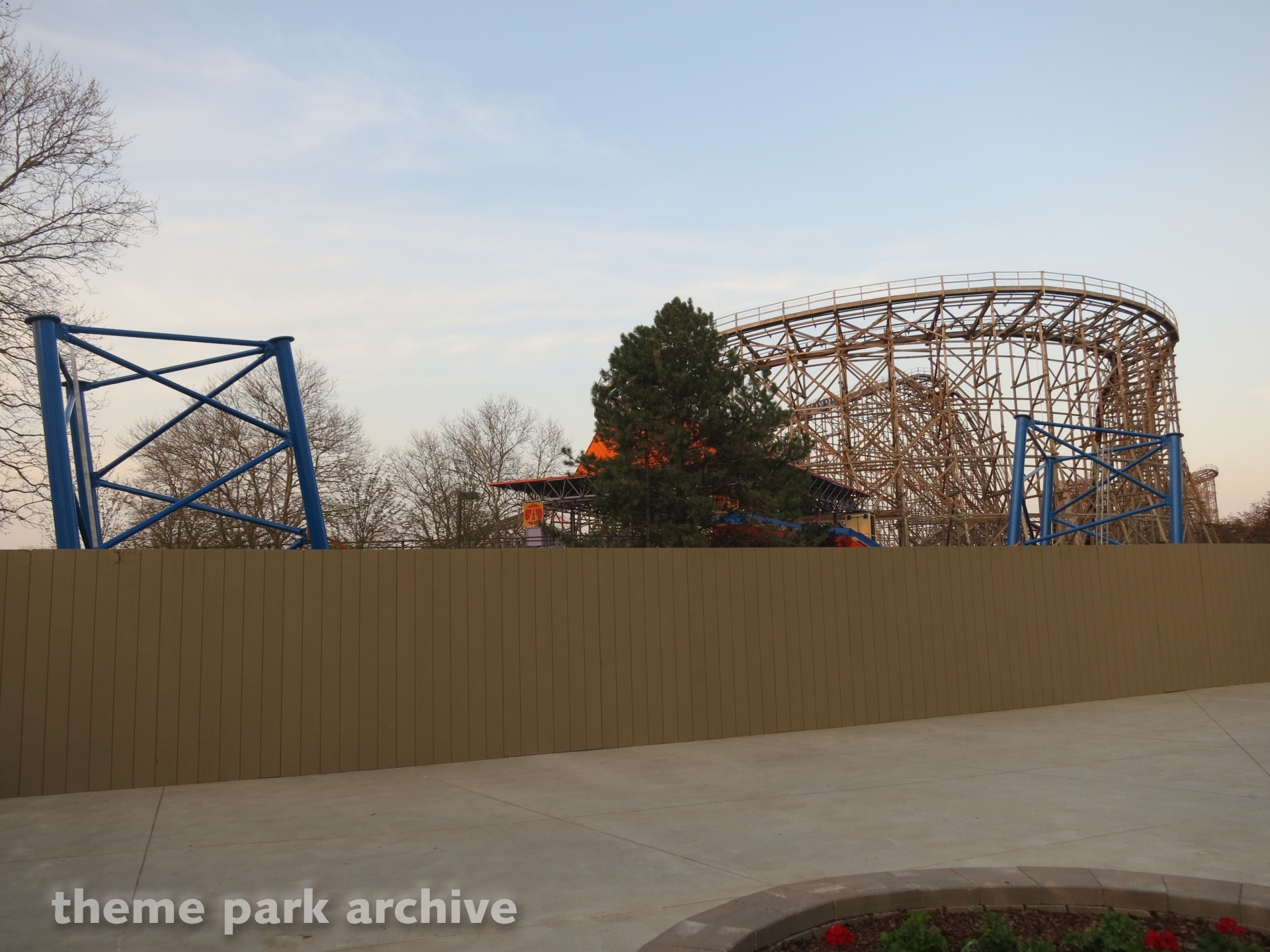 Slingshot at Cedar Point Theme Park Archive