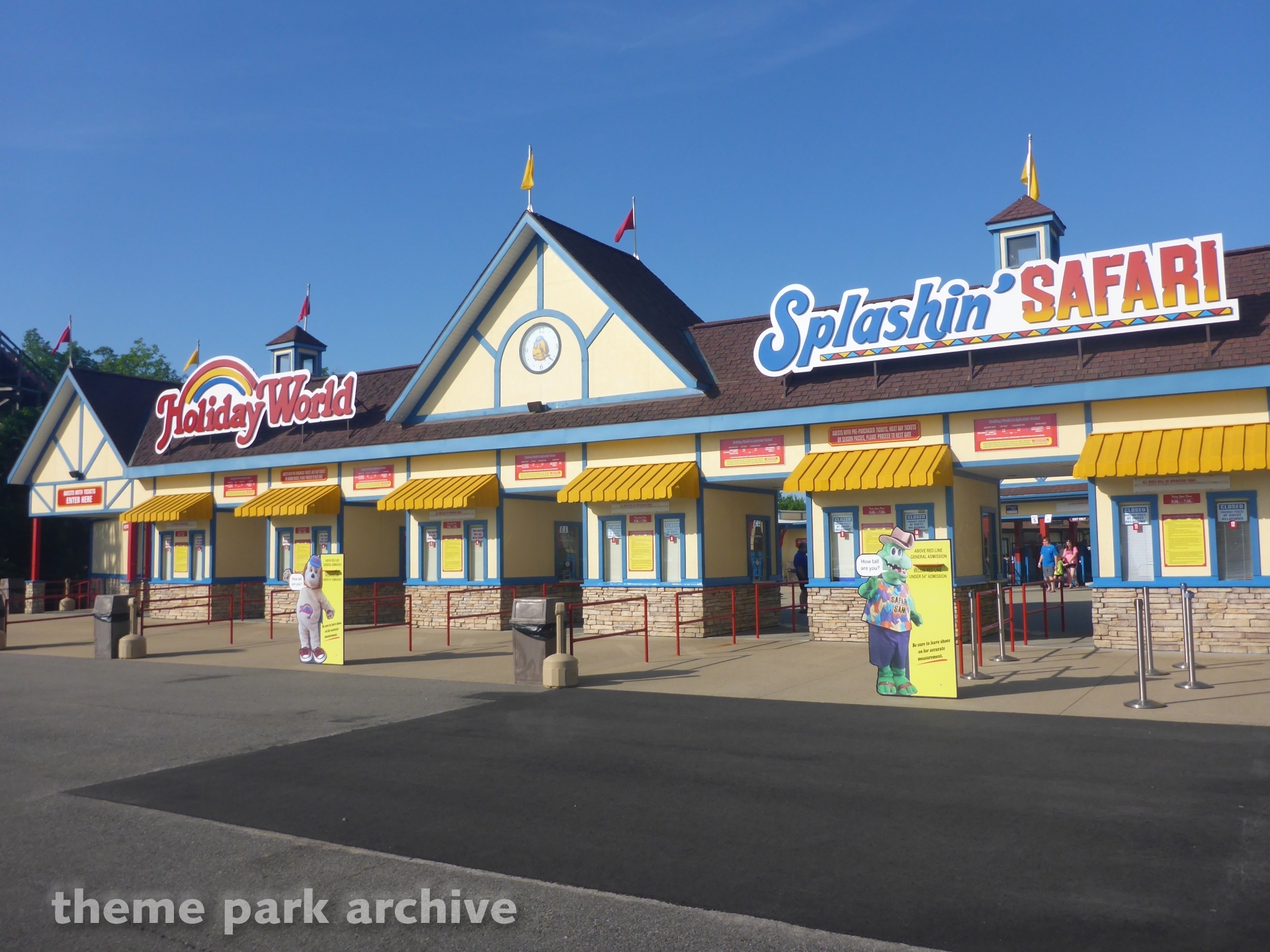 Entrance at Holiday World Theme Park Archive