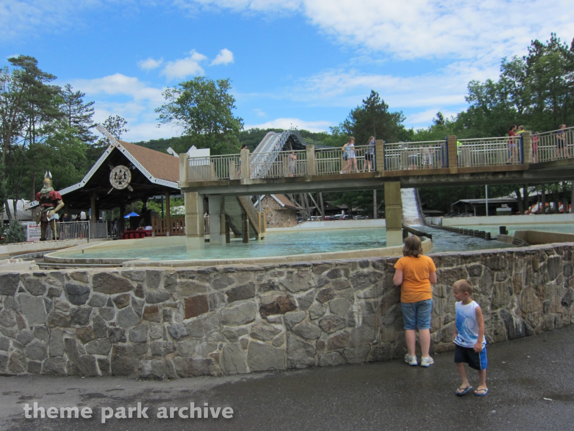 Skloosh at Knoebels Amusement Resort Theme Park Archive