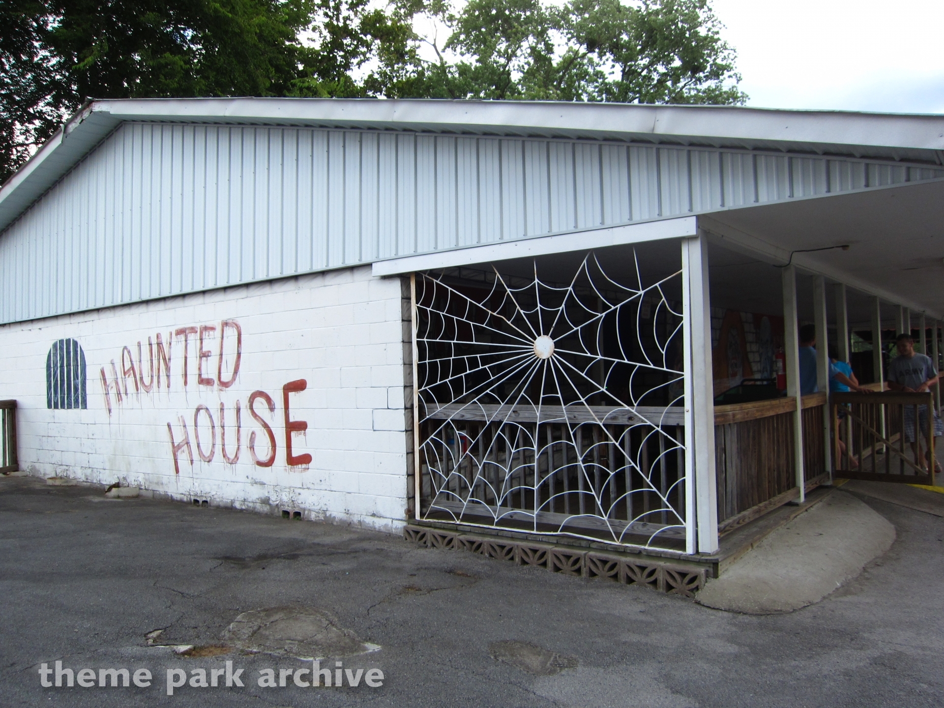 Haunted House at Beech Bend Park Theme Park Archive