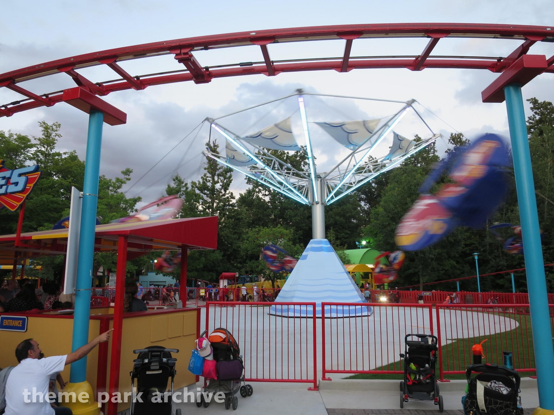 Flying Eagles at Canada's Wonderland Theme Park Archive