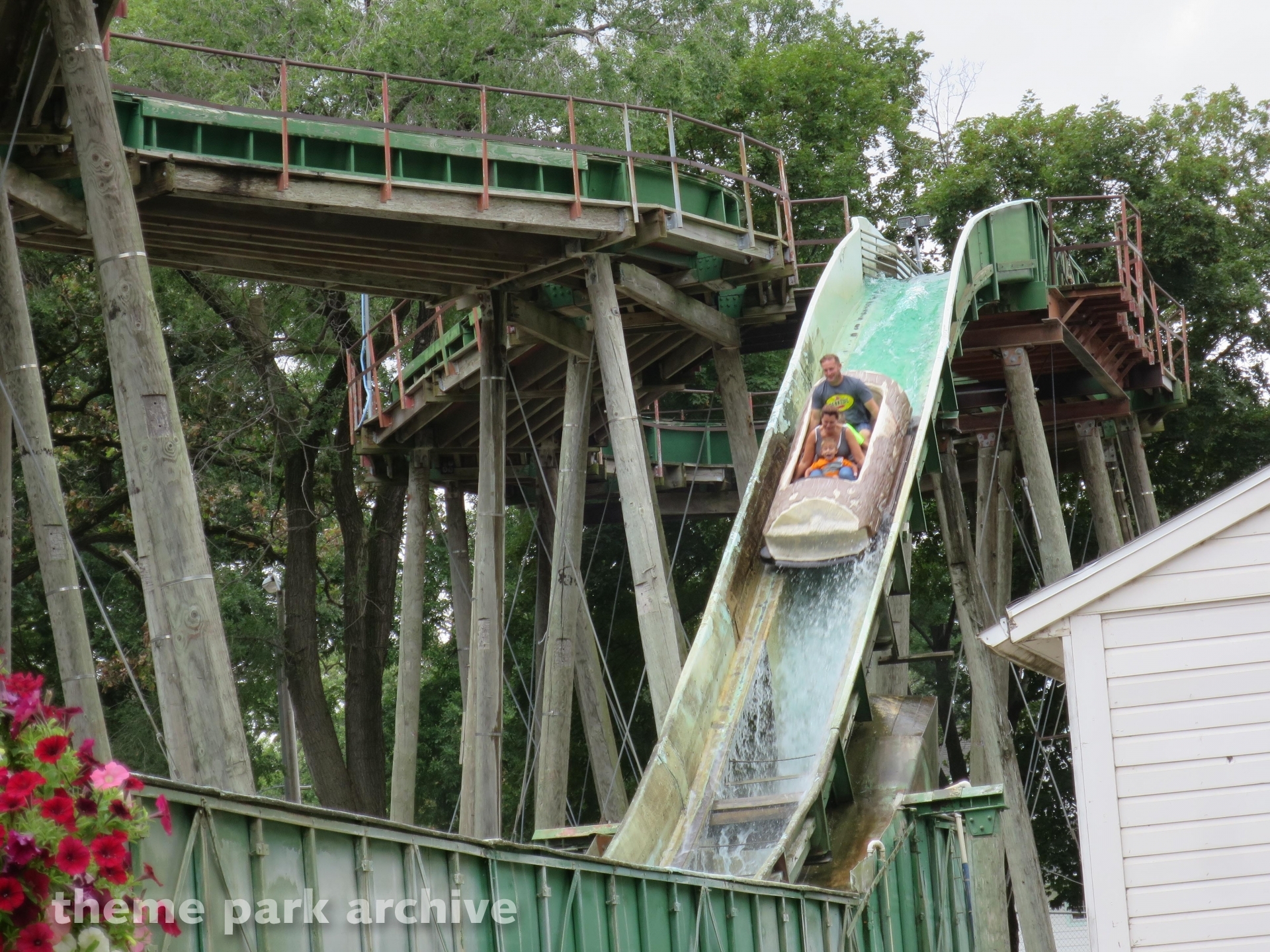 Boji Falls Log Ride at Arnolds Park Theme Park Archive