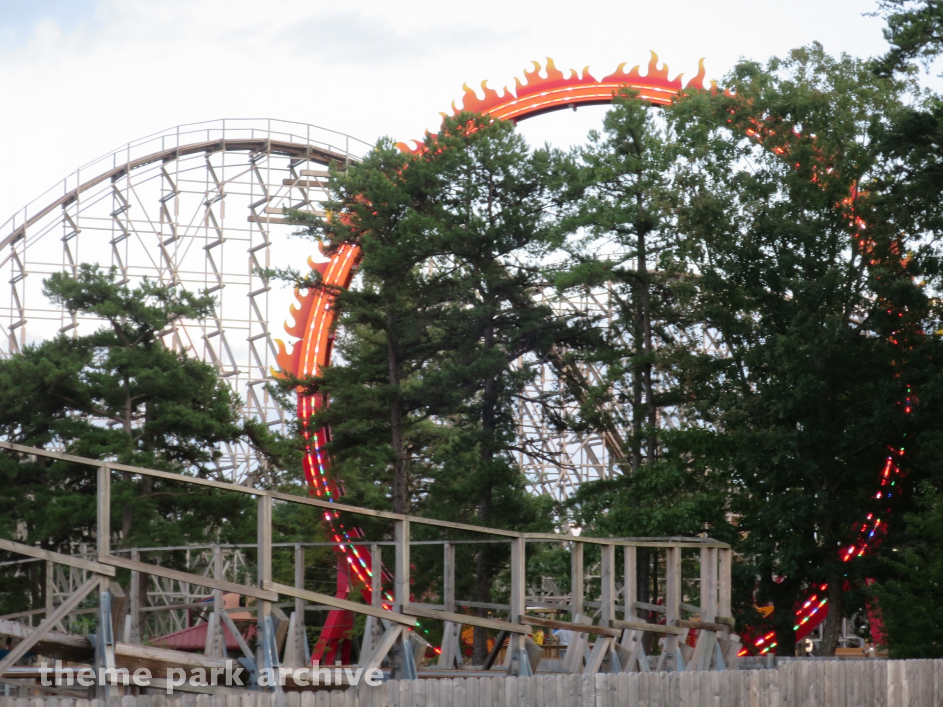 El Diablo at Six Flags Great Adventure Theme Park Archive