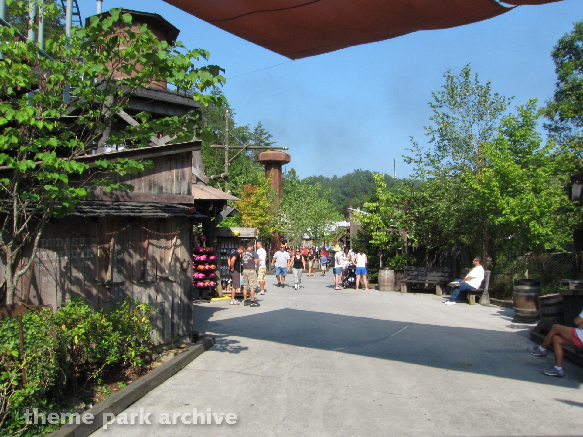 Timber Canyon at Dollywood Theme Park Archive