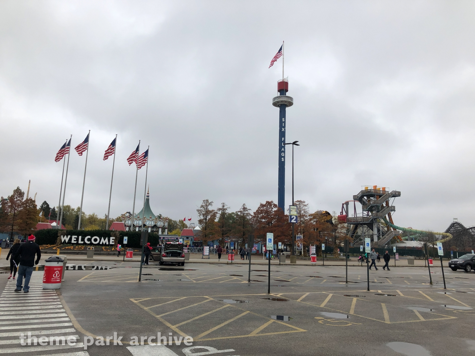 Sky Trek Tower at Six Flags Great America Theme Park Archive