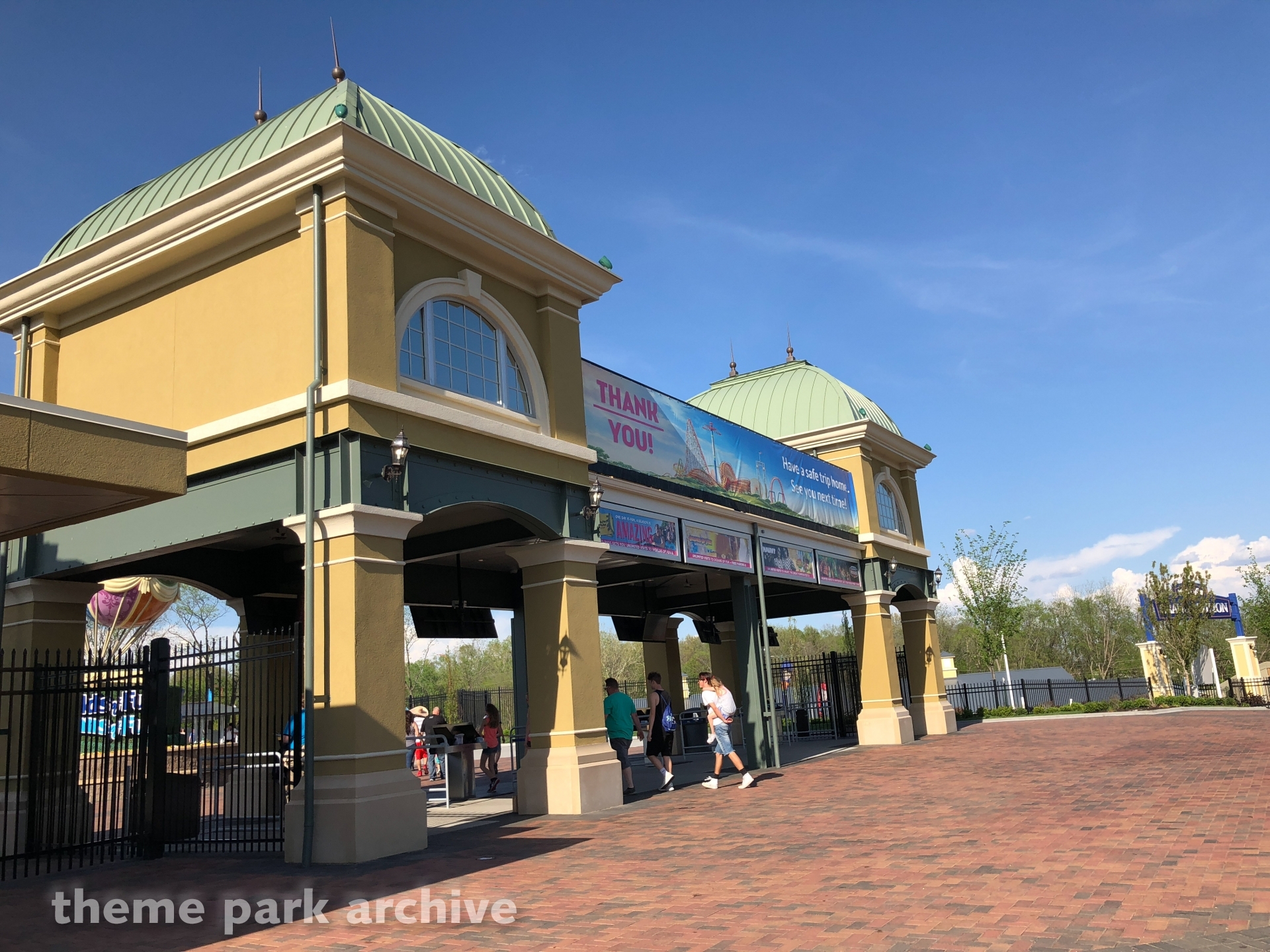Main Entrance at Worlds of Fun Theme Park Archive