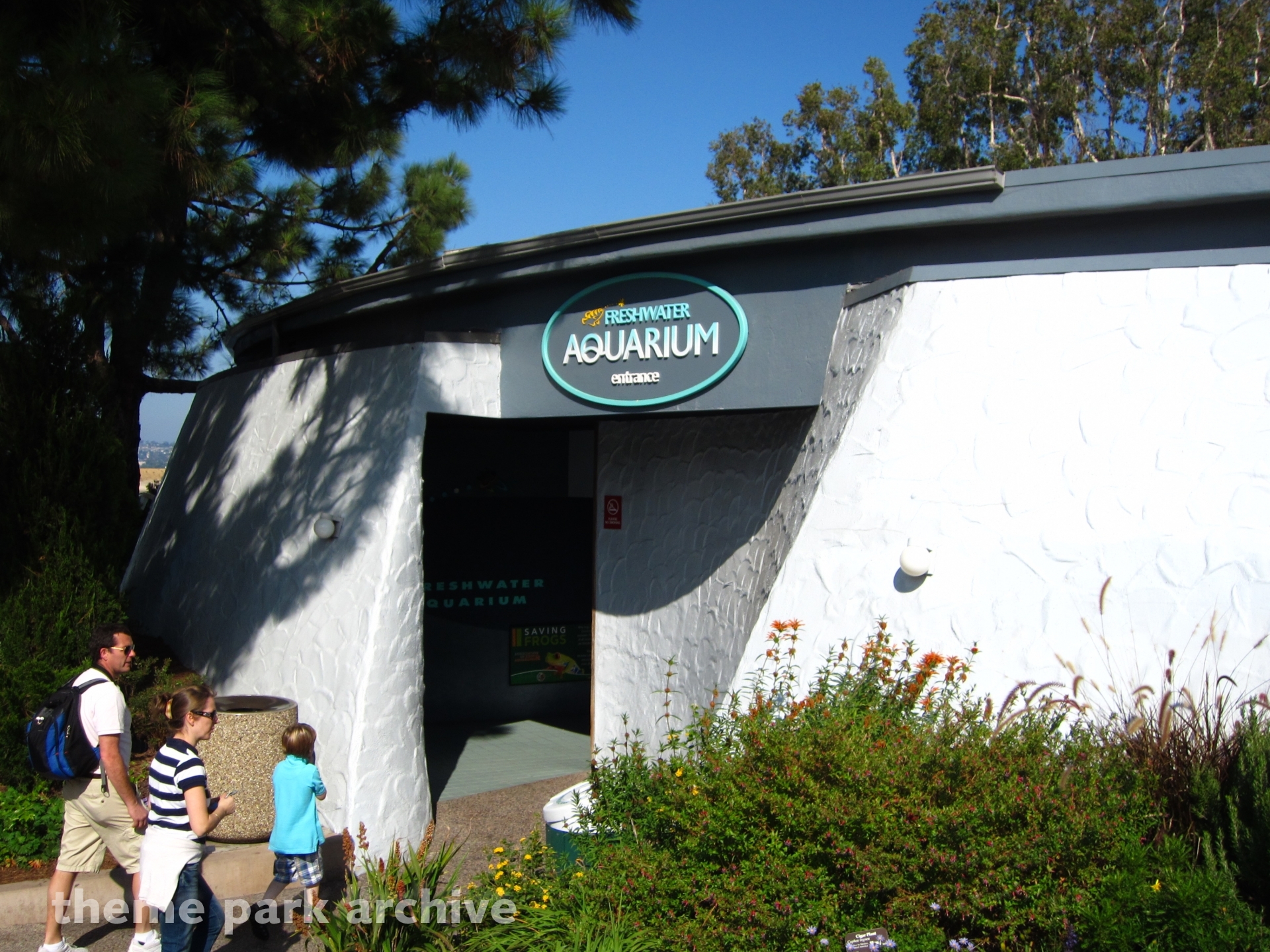 Freshwater Aquarium at SeaWorld San Diego Theme Park Archive