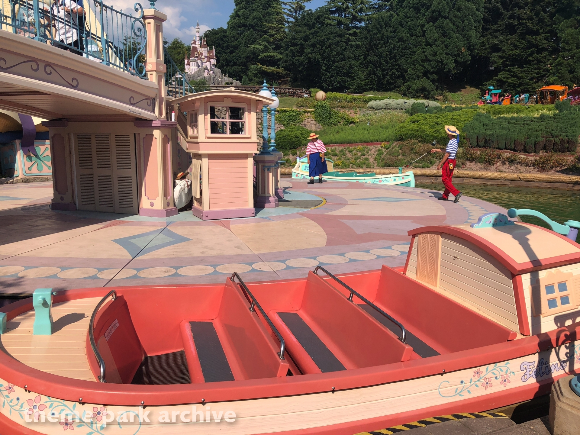Le Pays des Contes de Fees at Disneyland Paris Theme Park Archive
