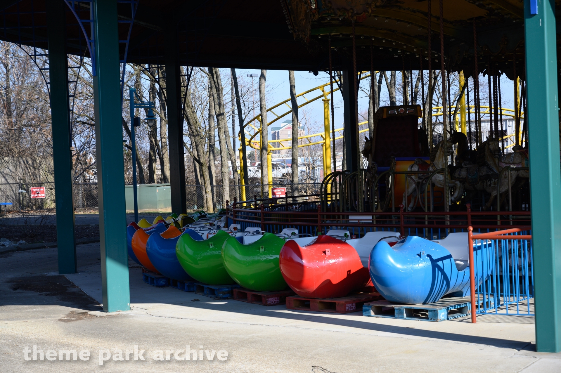 Flying Dutchman at Kentucky Kingdom Theme Park Archive