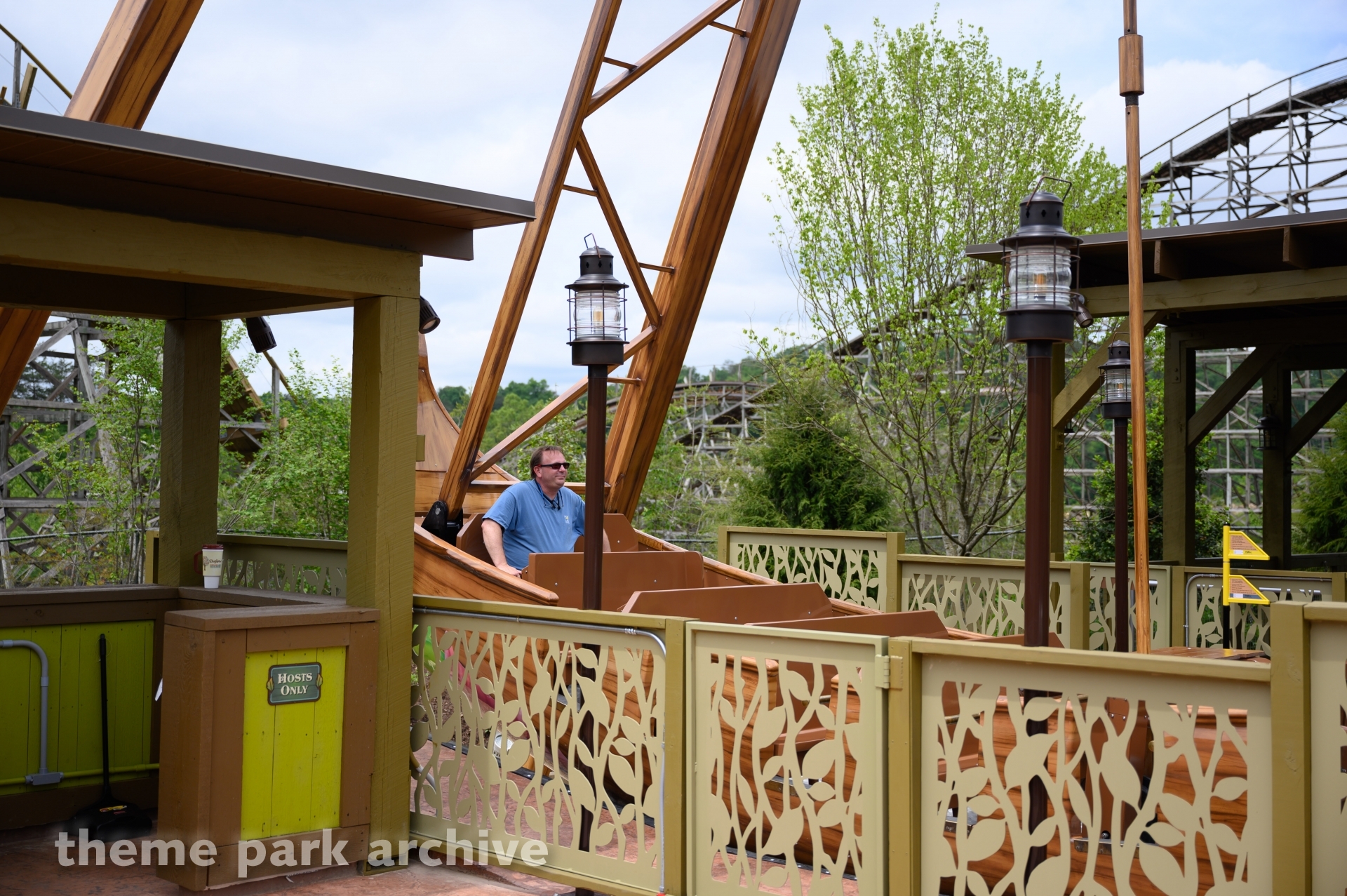 Great Tree Swing at Dollywood Theme Park Archive