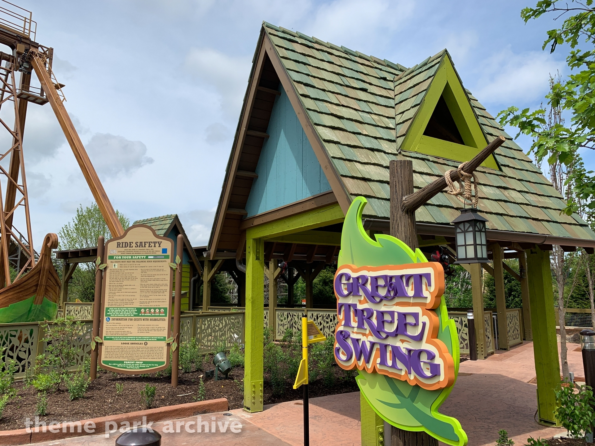 Great Tree Swing at Dollywood Theme Park Archive