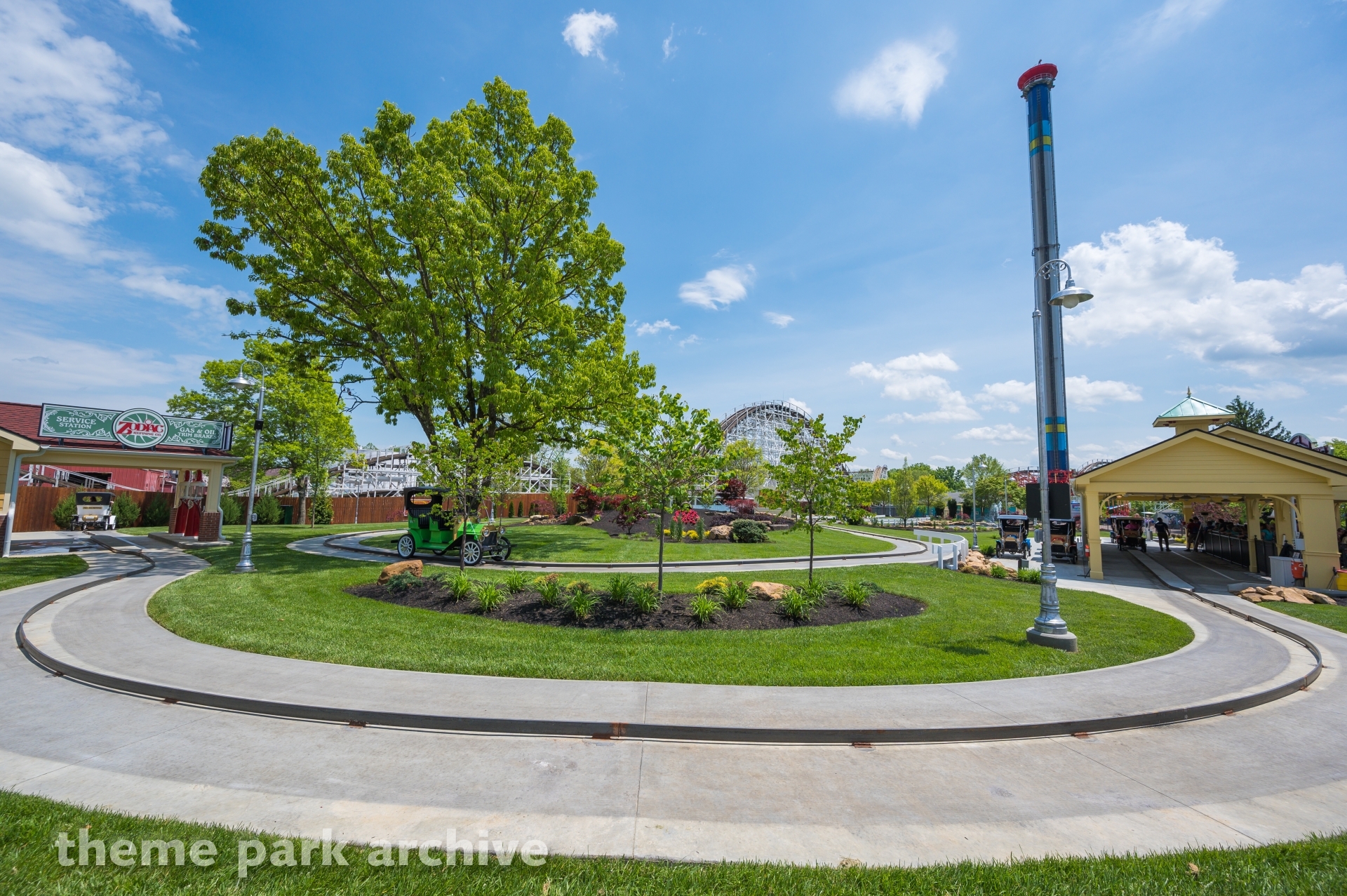 Kings Mills Antique Autos at Kings Island Theme Park Archive