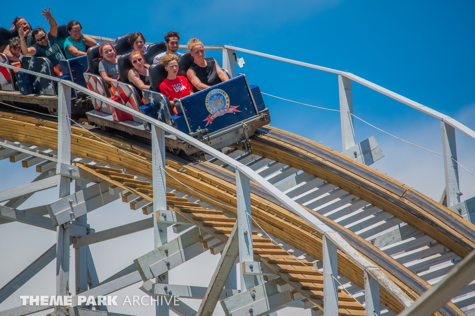 Twister II at Elitch Gardens Theme Park Archive