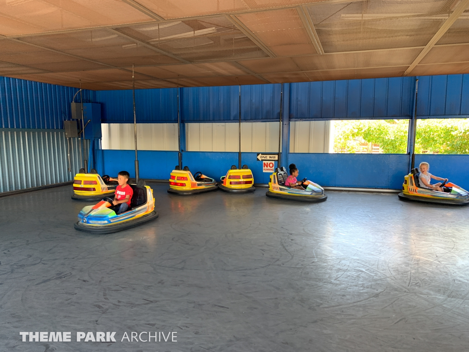 Kiddy Bumper Cars at Cliff's Amusement Park Theme Park Archive