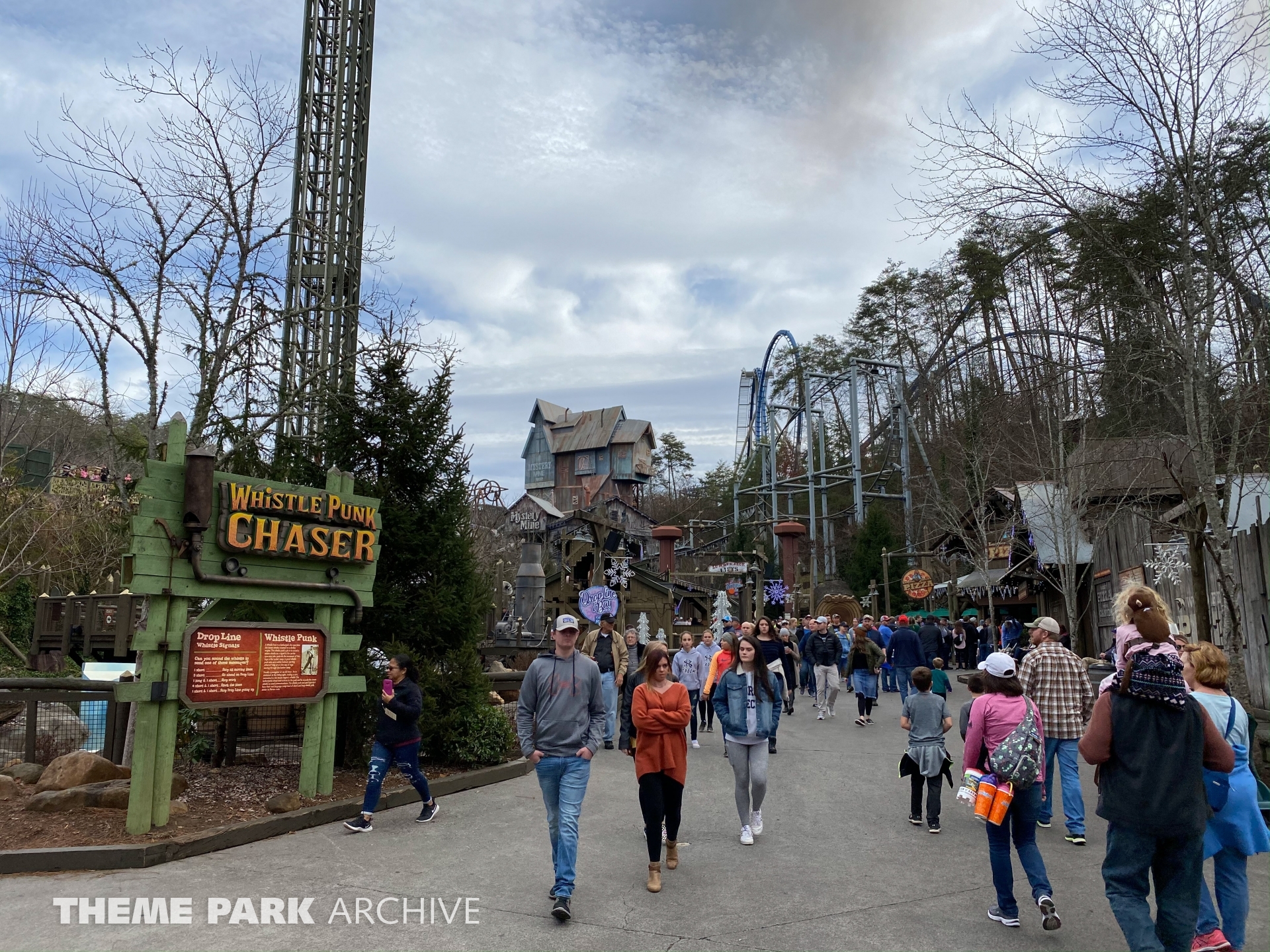 Timber Canyon at Dollywood Theme Park Archive