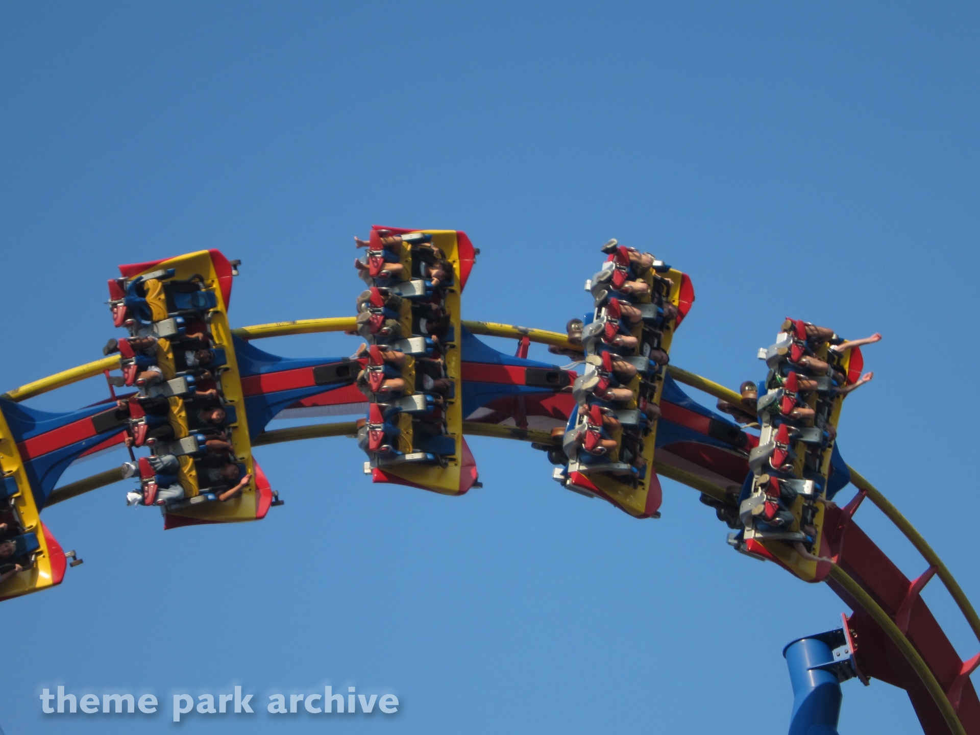 Superman Ultimate Flight at Six Flags Great Adventure Theme Park Archive