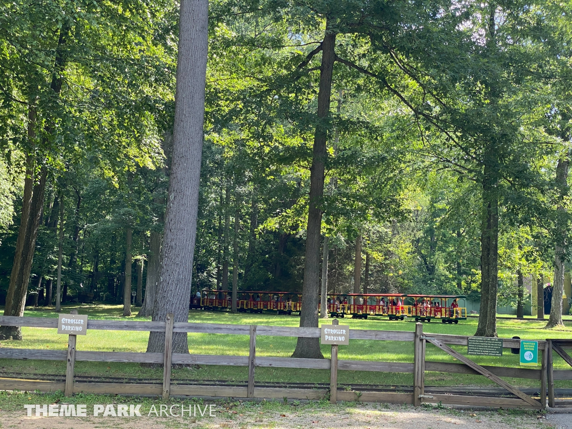 Loyalhanna Limited at Idlewild and SoakZone Theme Park Archive