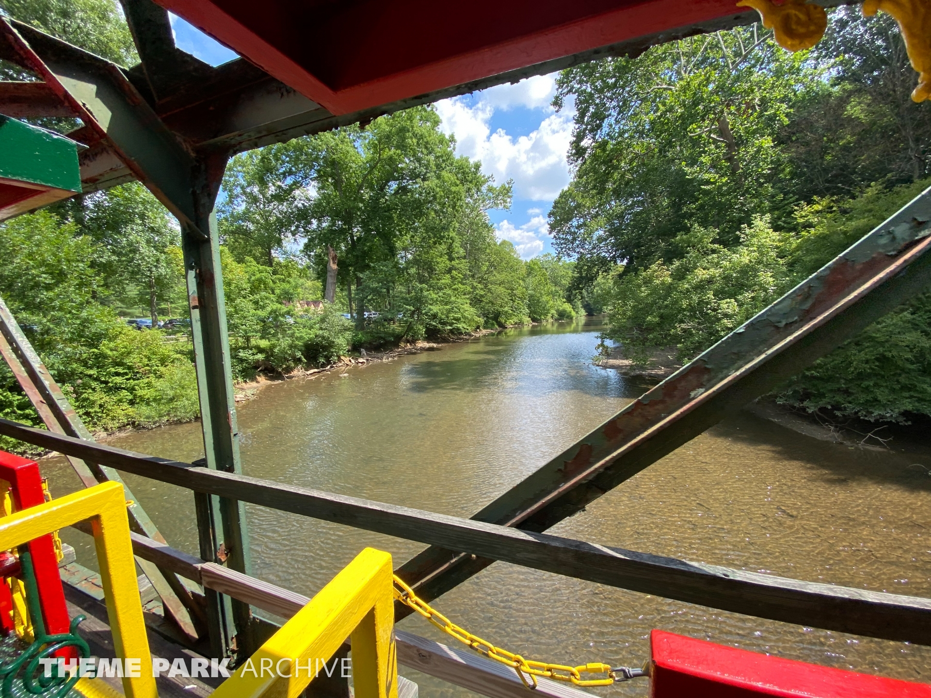 Loyalhanna Limited at Idlewild and SoakZone Theme Park Archive