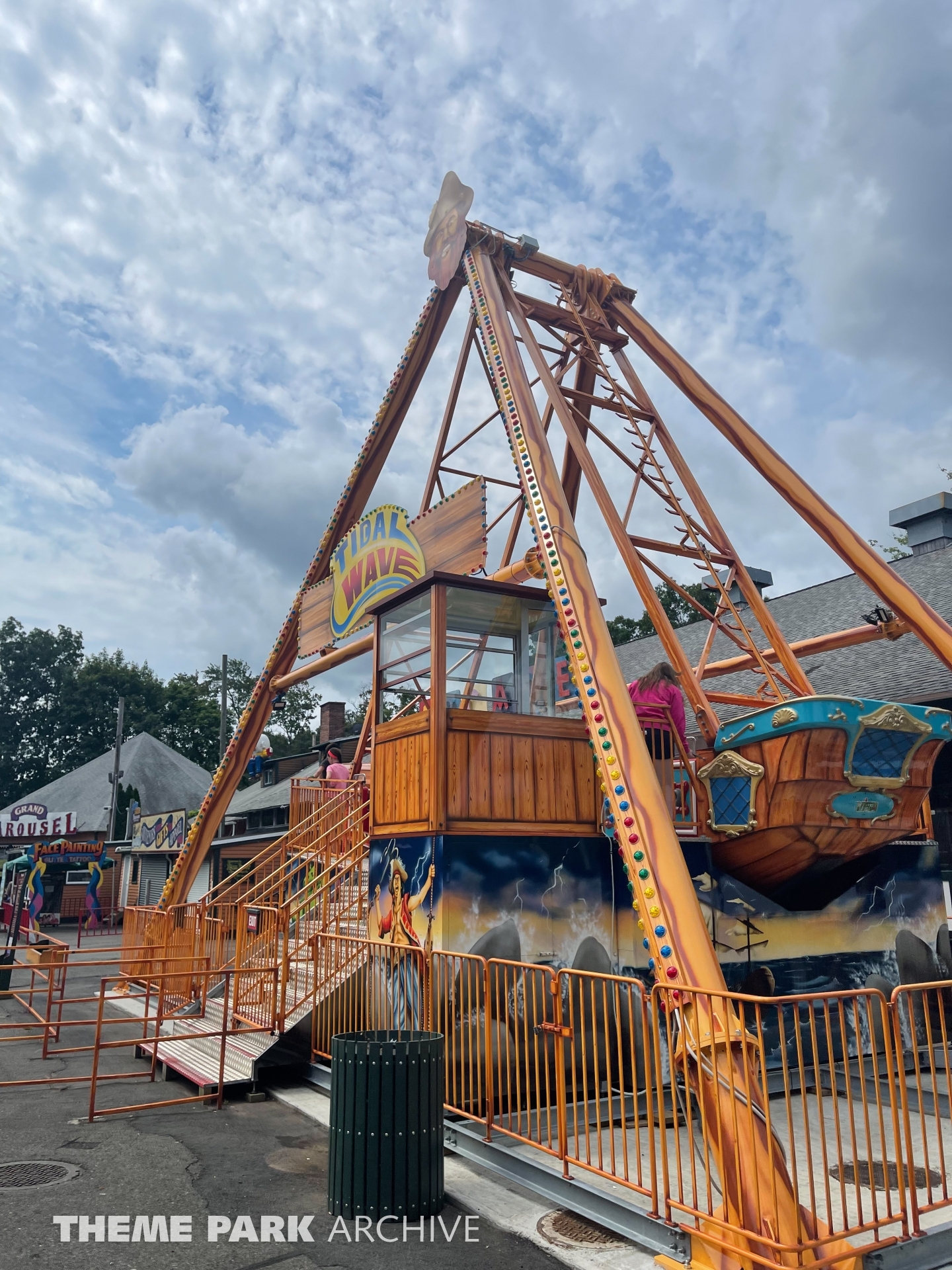Tidal Wave at Quassy Amusement Park Theme Park Archive