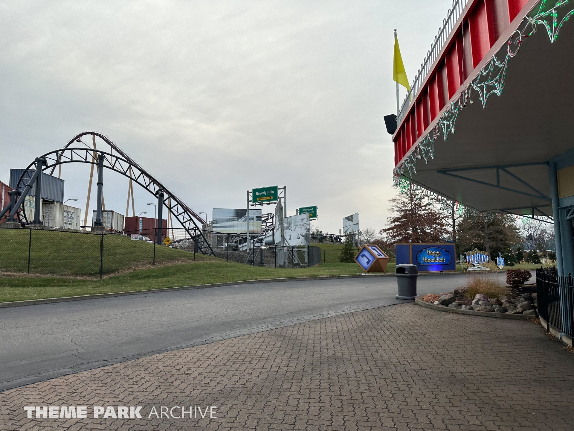 Backlot Stunt Coaster at Kings Island Theme Park Archive