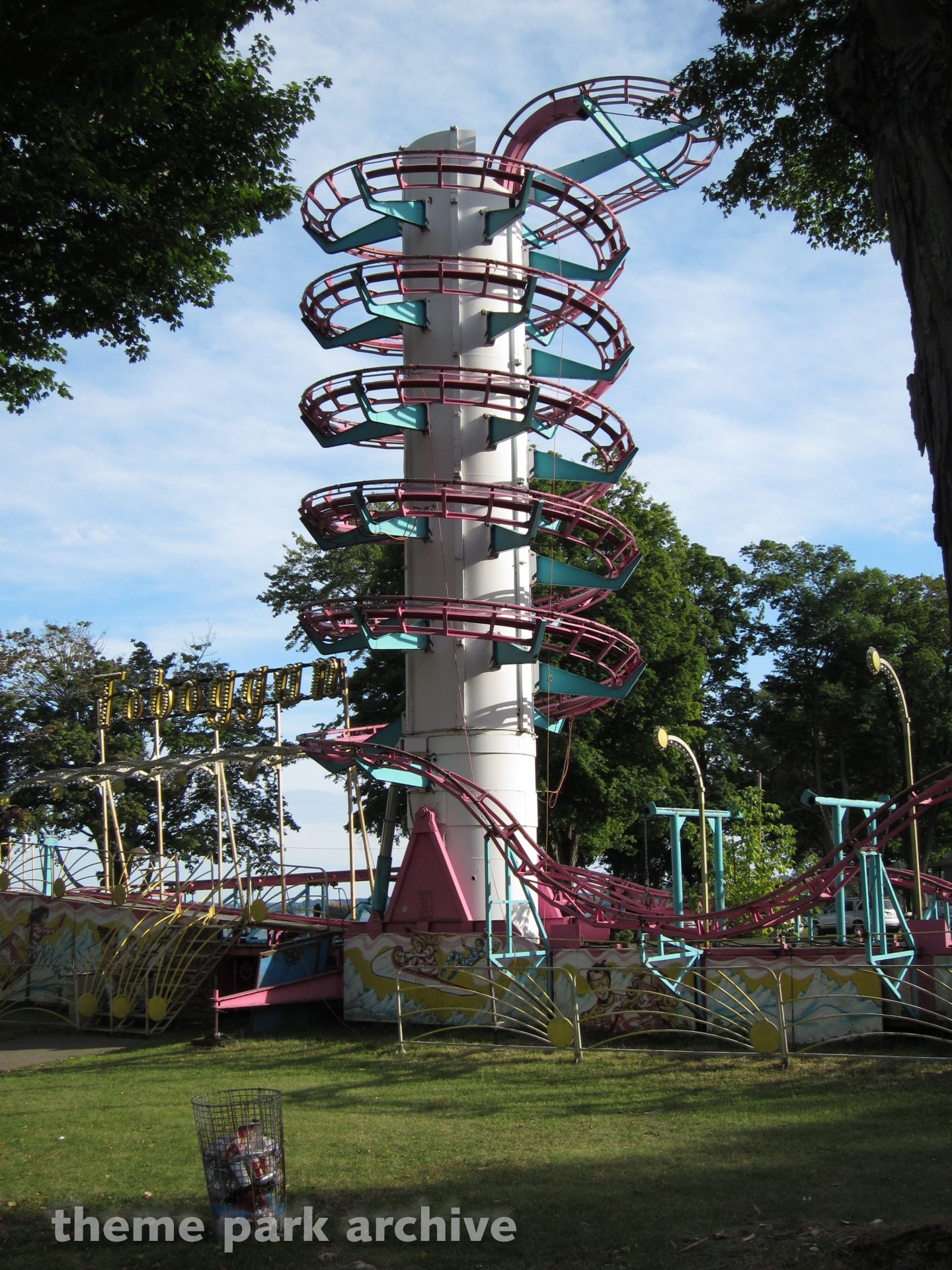 Toboggan at Conneaut Lake Park Theme Park Archive