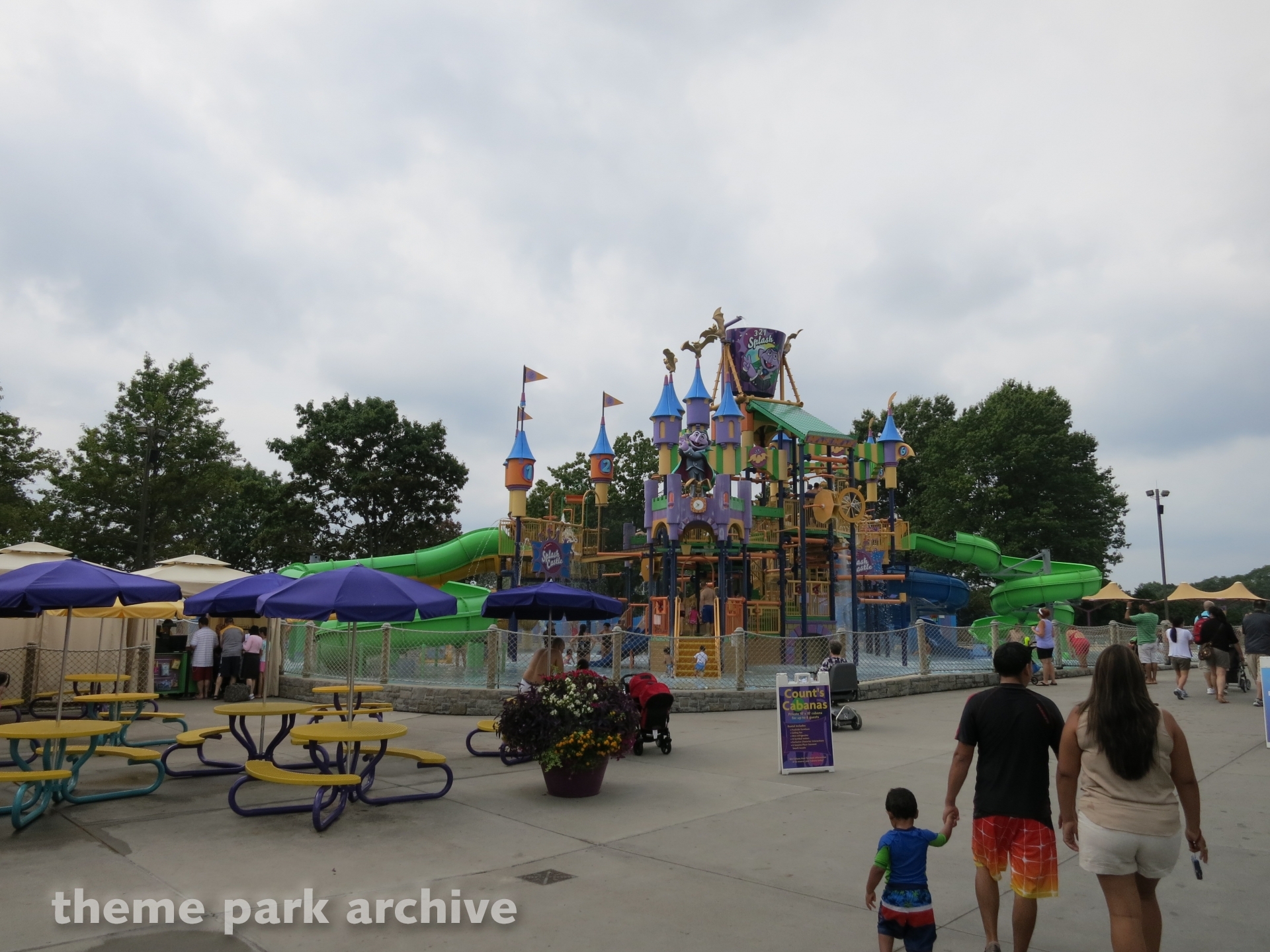The Count's Splash Castle at Sesame Place Philadelphia Theme Park Archive