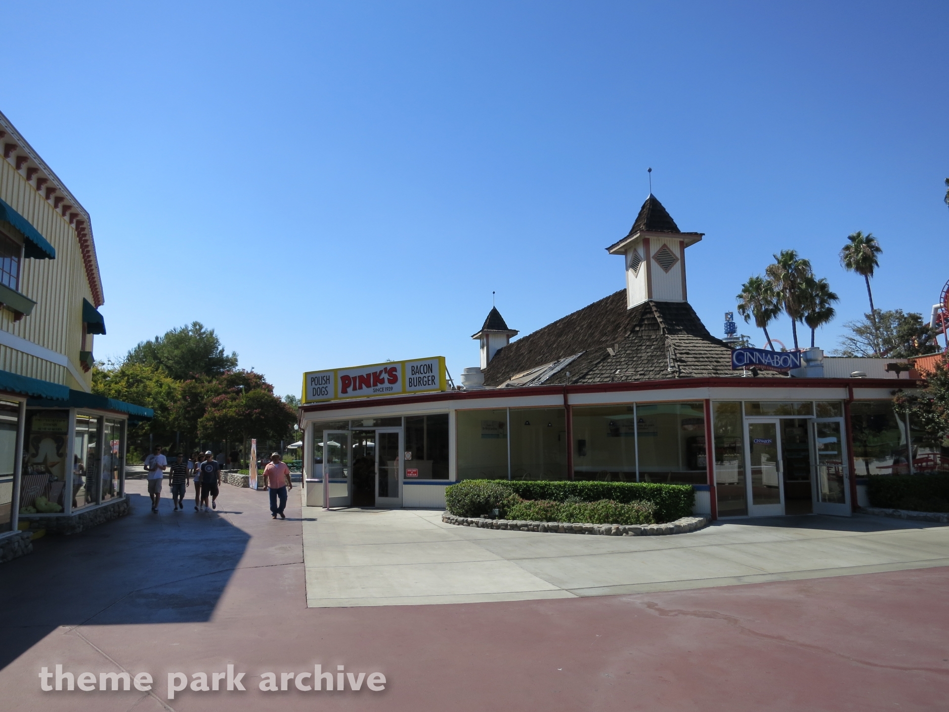California Marketplace at Knott's Berry Farm Theme Park Archive