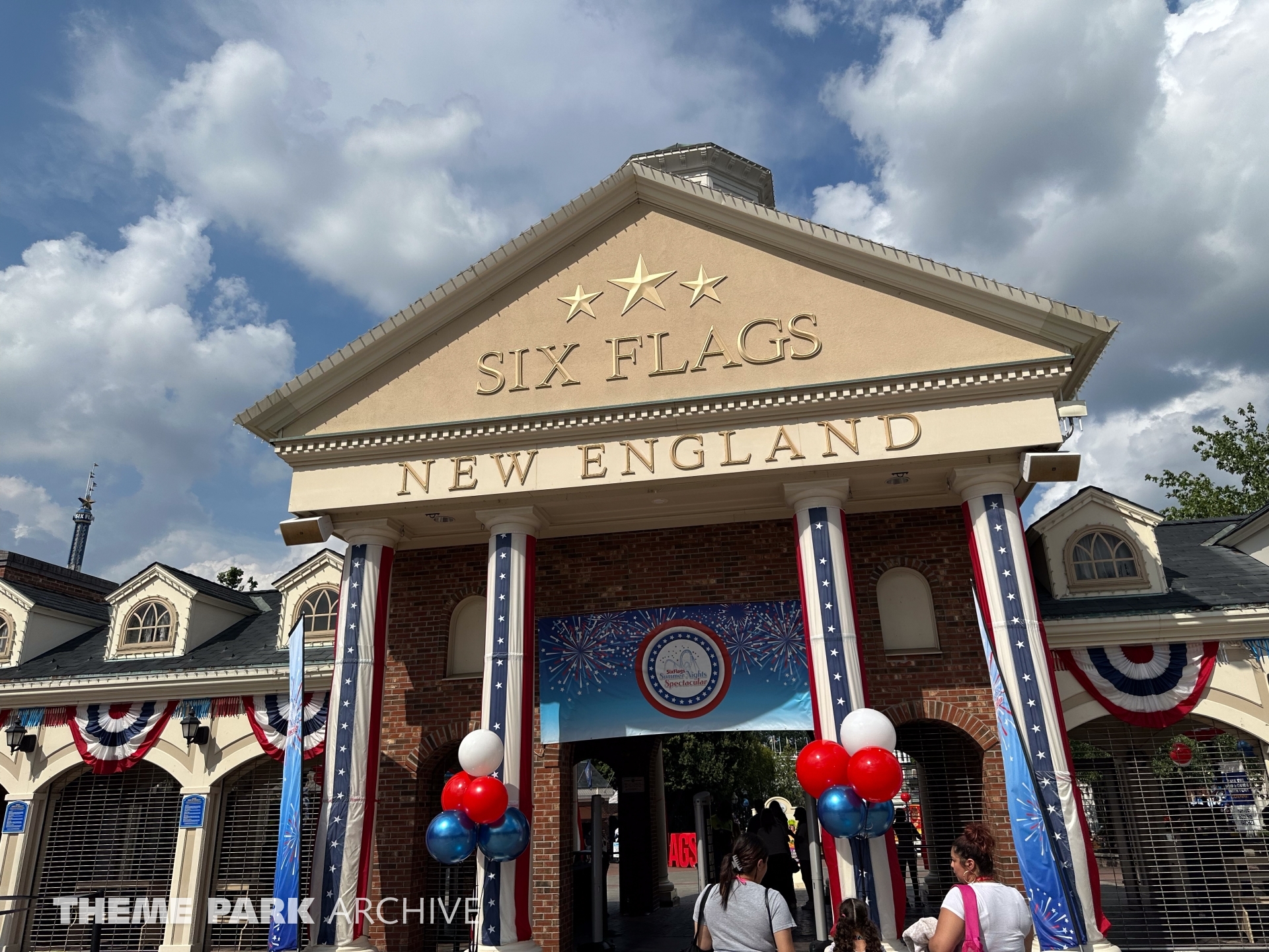 Entrance at Six Flags New England Theme Park Archive