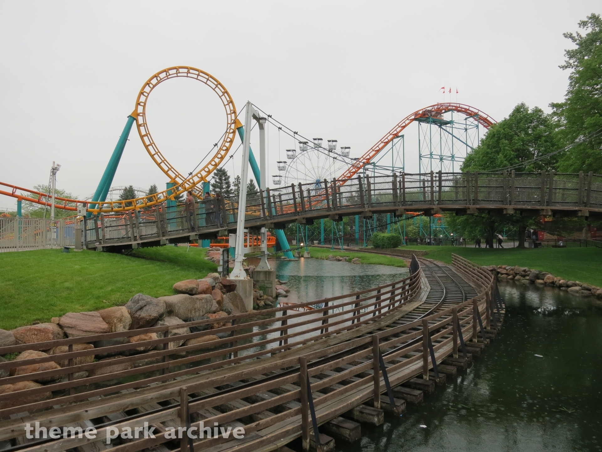 Corkscrew at Valleyfair Theme Park Archive