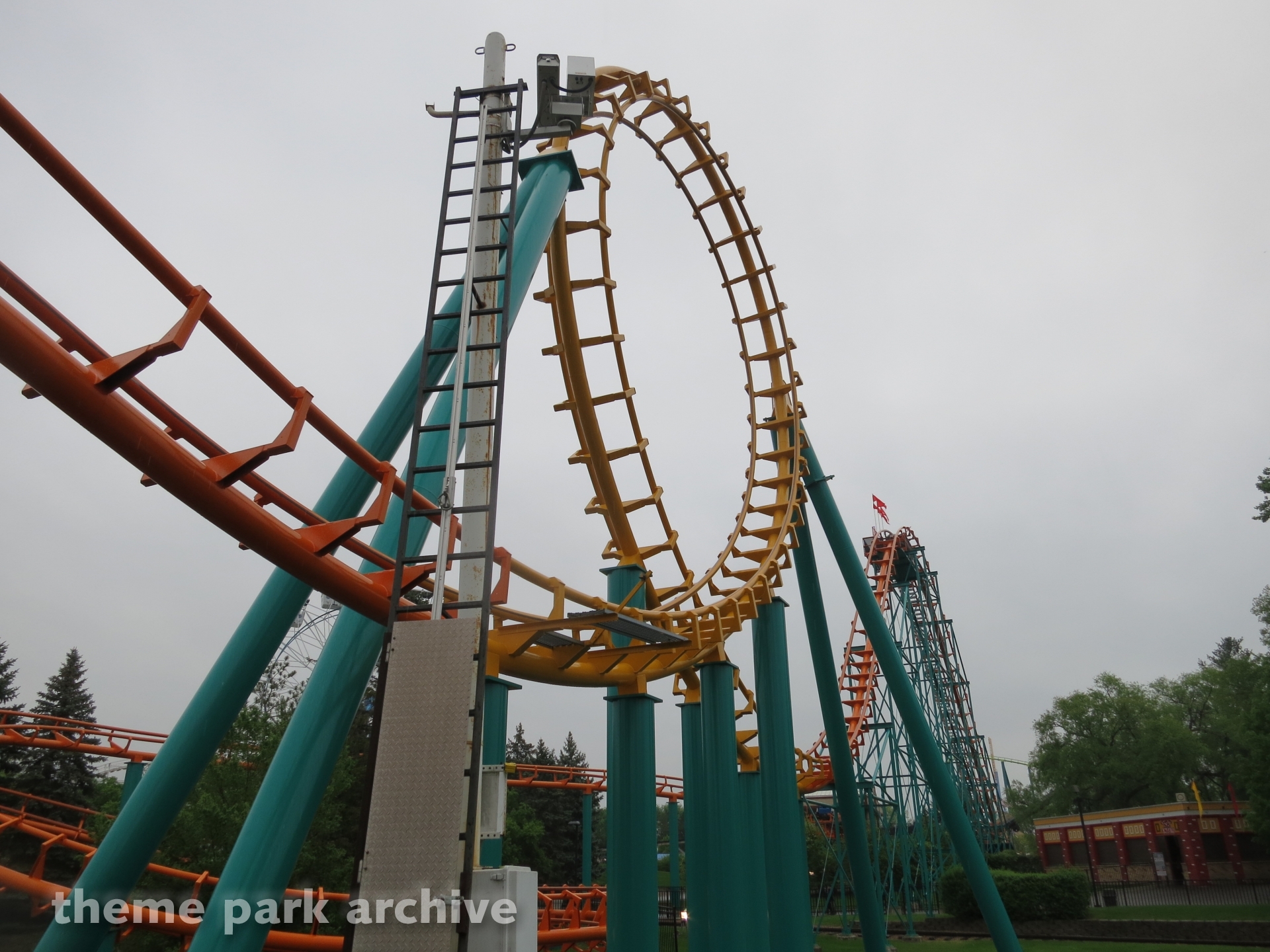 Corkscrew at Valleyfair Theme Park Archive