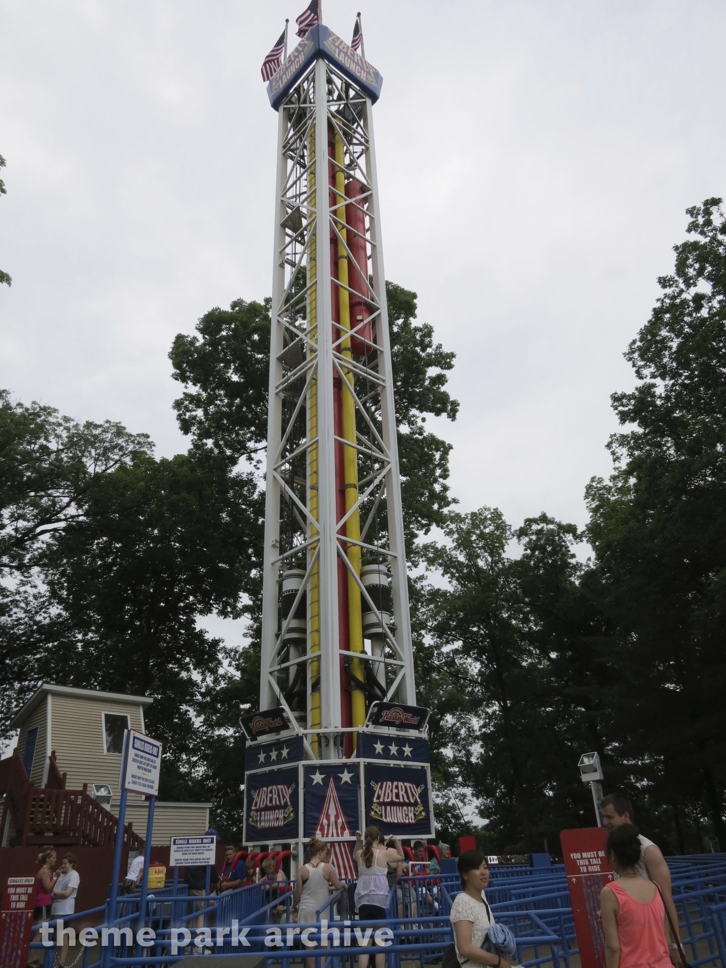 Liberty Launch at Holiday World Theme Park Archive