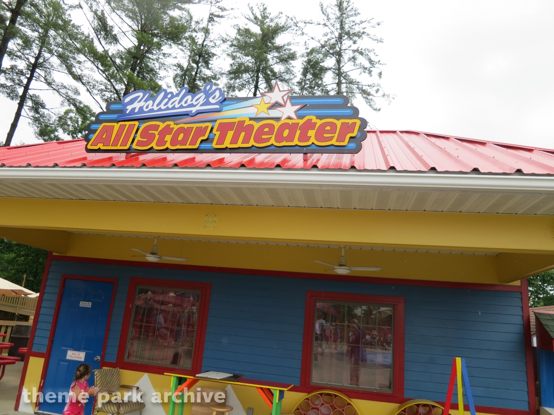 Holidog's FunTown at Holiday World Theme Park Archive