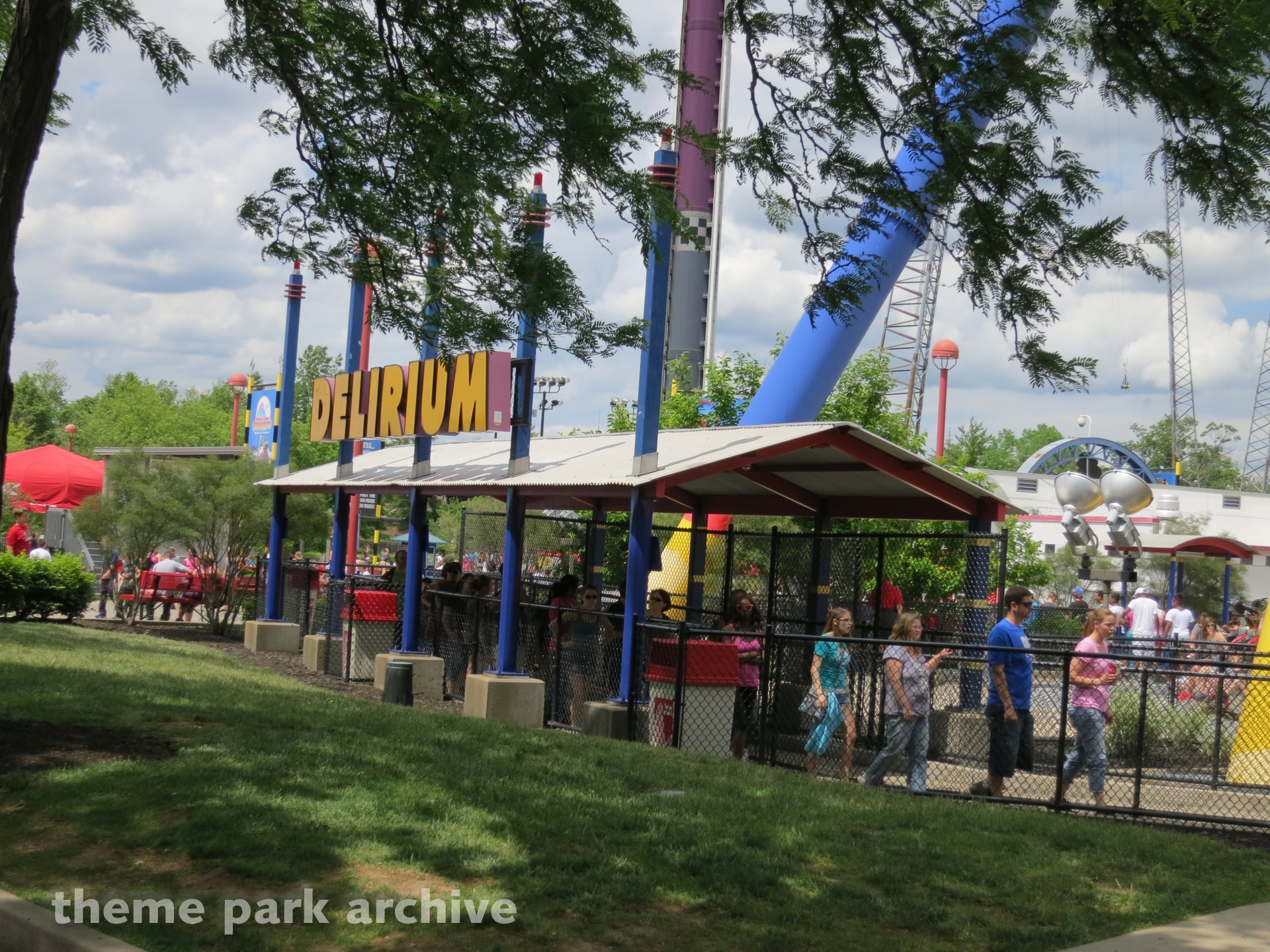 Delirium at Kings Island Theme Park Archive
