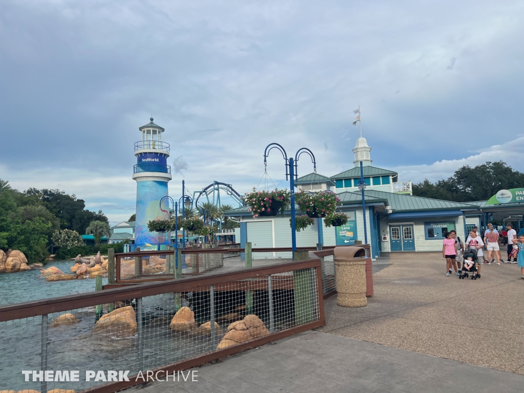 SeaWorld Orlando Howl O Scream 2022 Theme Park Archive