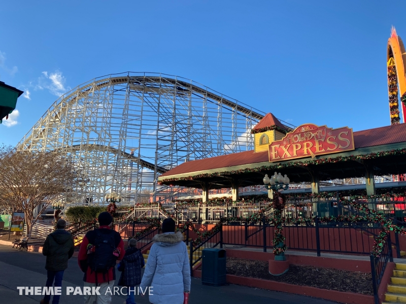 Whistlestop Train at Six Flags America Theme Park Archive