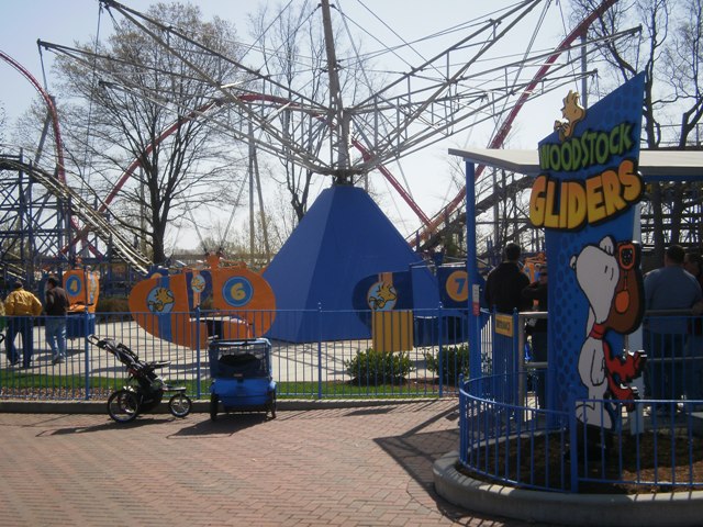 Carowinds - Mountain Gliders