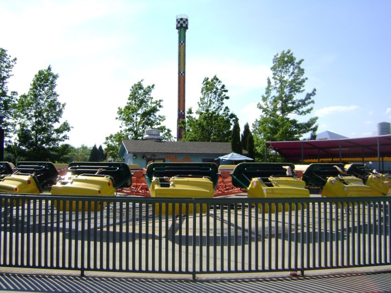 Carowinds - Scream Weaver